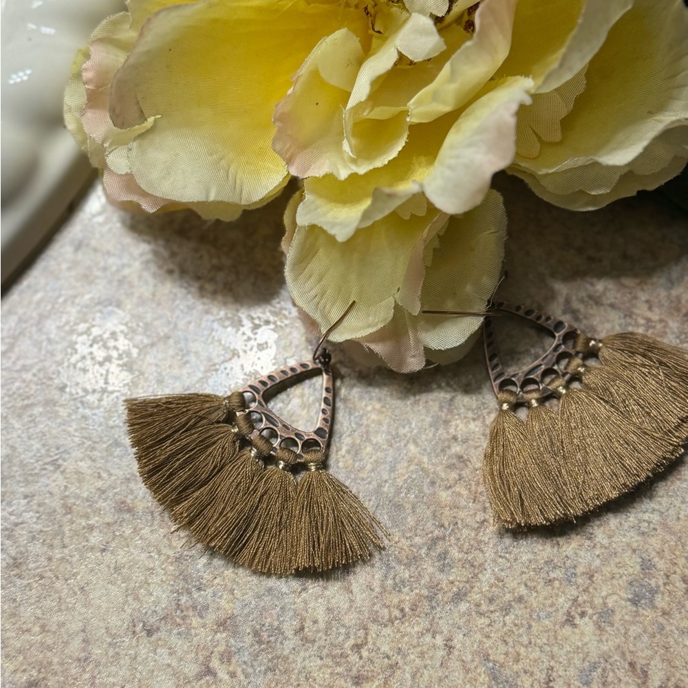 Beautiful gold earrings just for you.